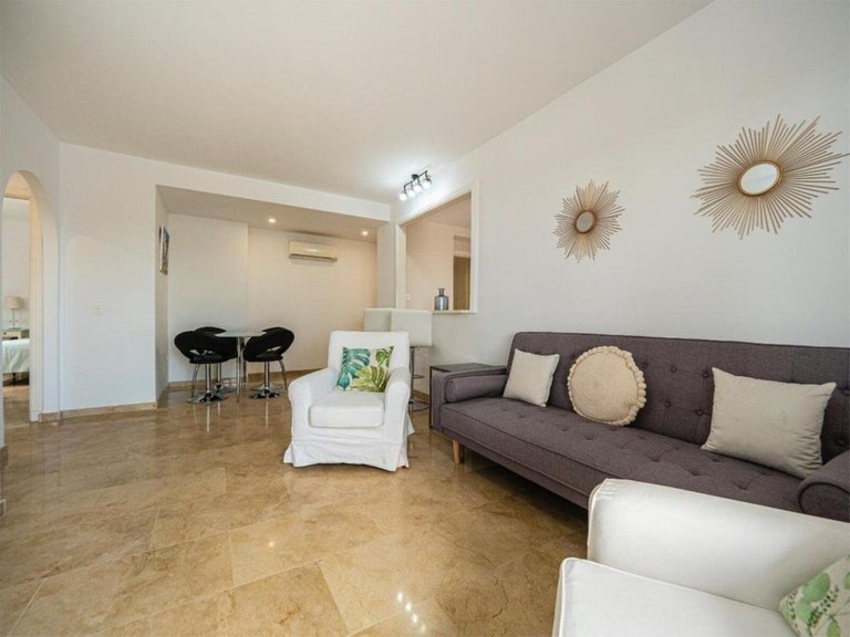 Apartment for Sale in The Golden Mile, Malaga 8