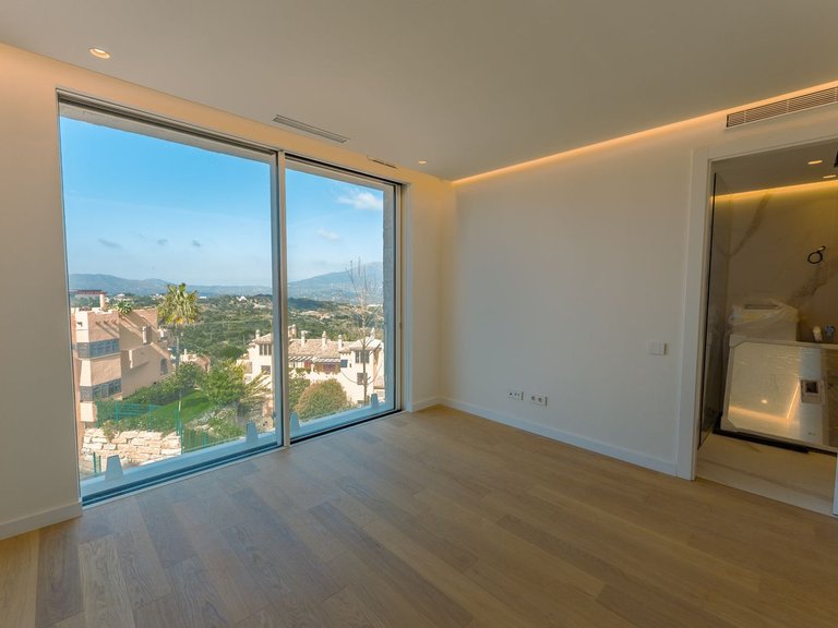 Apartment for Sale in Ojén, Malaga 13
