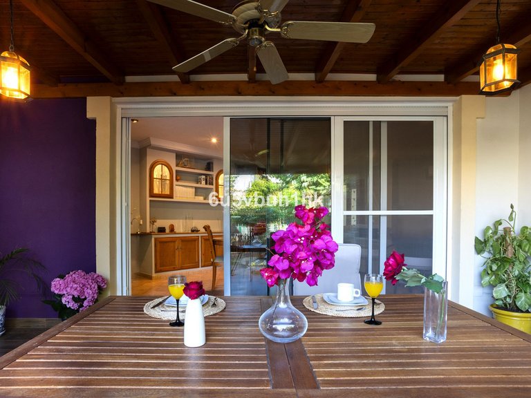 Villa for Sale in Sierrezuela, Malaga 15