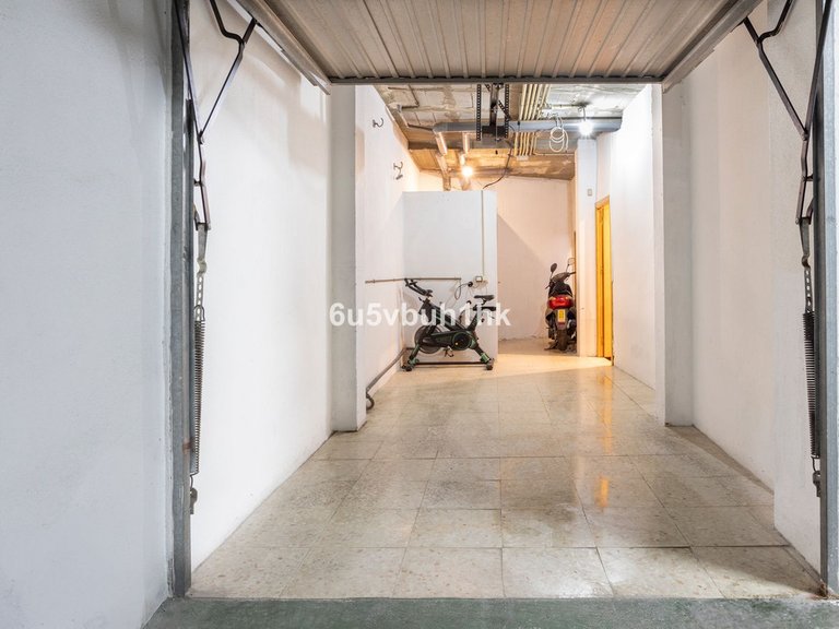 Villa for Sale in Sierrezuela, Malaga 34