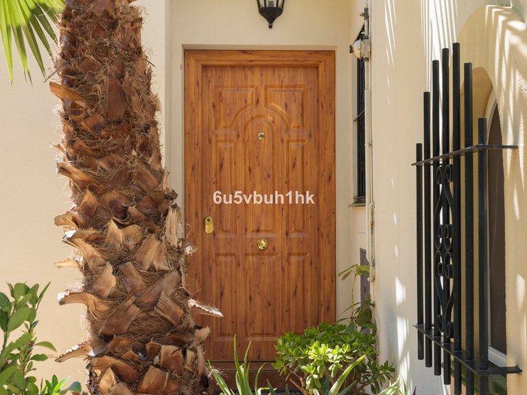 Villa for Sale in Sierrezuela, Malaga 35