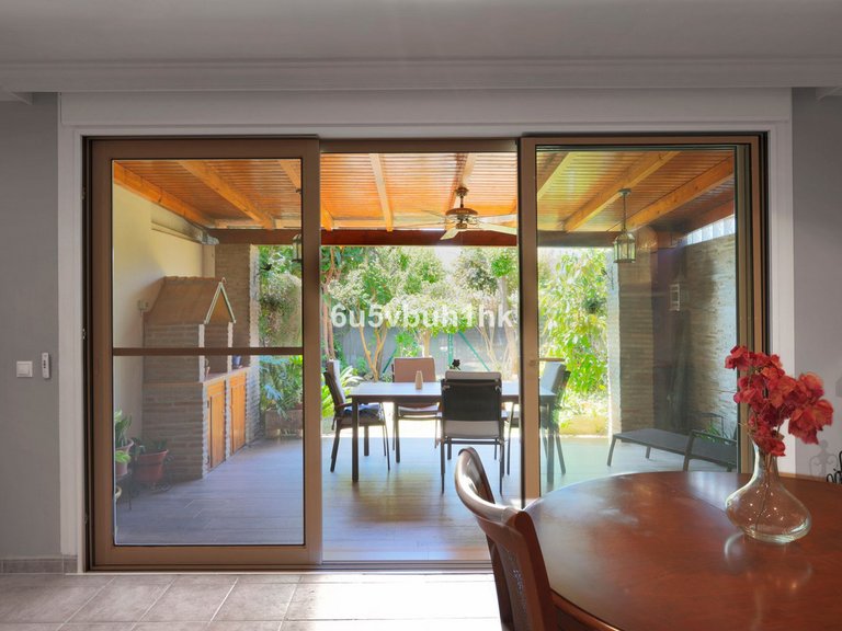 Villa for Sale in Sierrezuela, Malaga 4