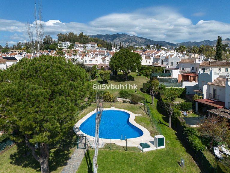 Villa for Sale in Sierrezuela, Malaga 47