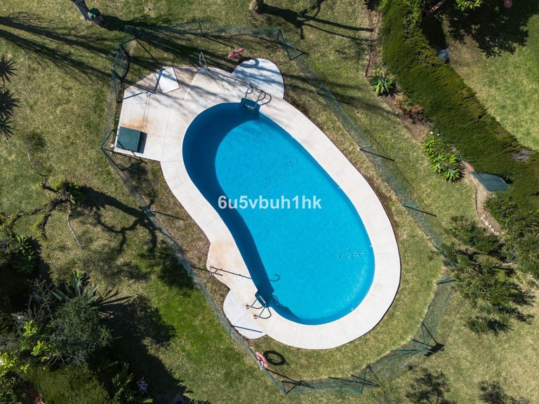 Villa for Sale in Sierrezuela, Malaga 48