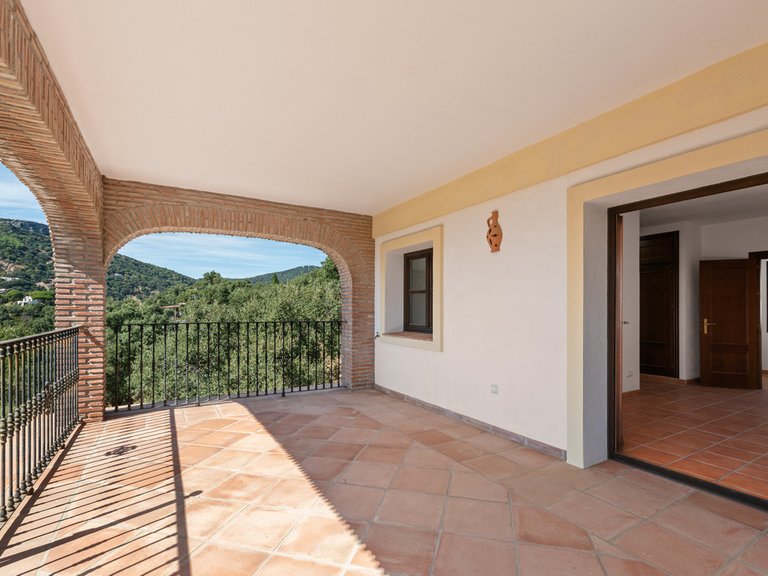 Villa for Sale in Casares, Malaga 32