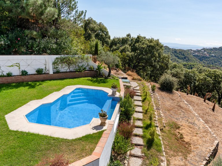 Villa for Sale in Casares, Malaga 33