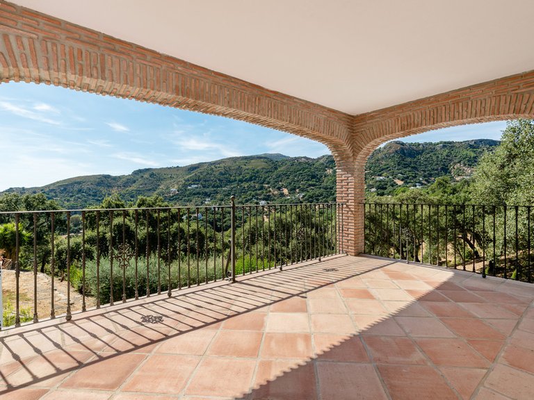 Villa for Sale in Casares, Malaga 44
