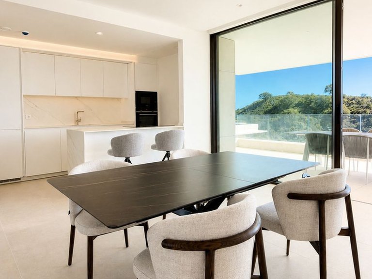 Apartment for Sale in La Quinta, Malaga 10