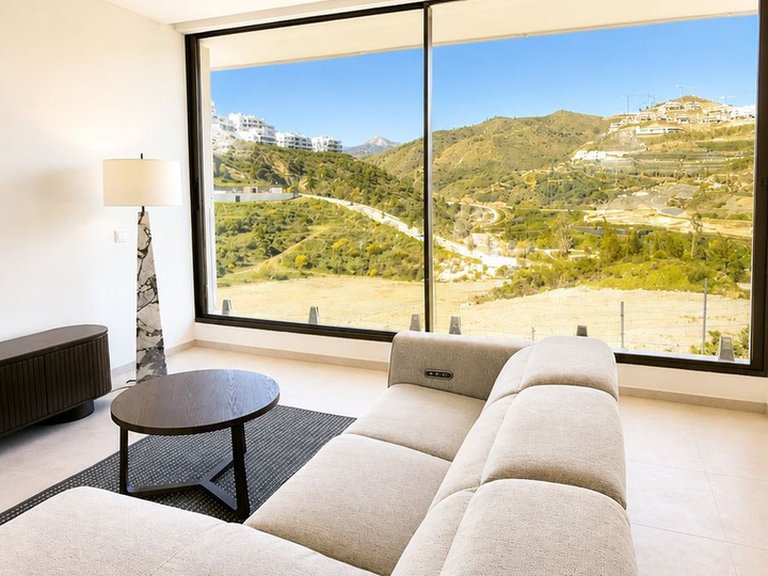 Apartment for Sale in La Quinta, Malaga 15