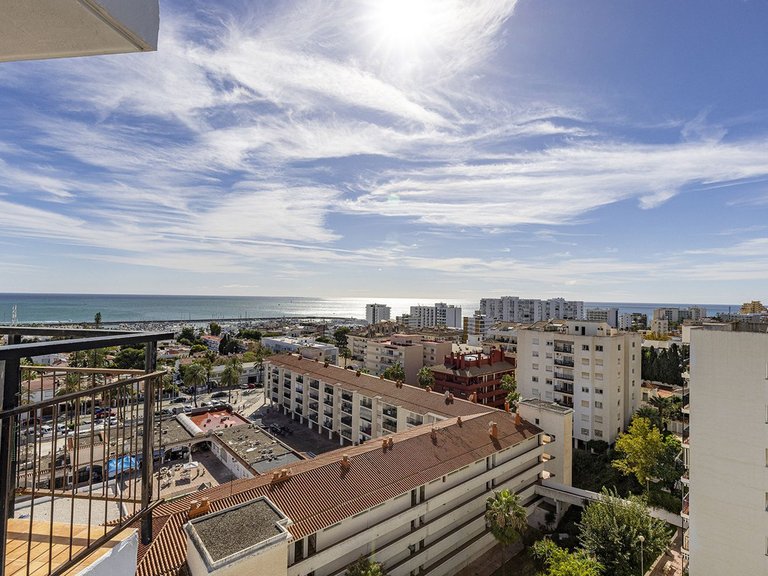 Apartment for Sale in Benalmadena Costa, Malaga 1