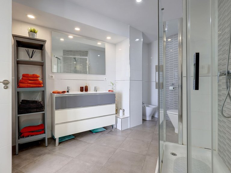 Apartment for Sale in Benalmadena Costa, Malaga 7