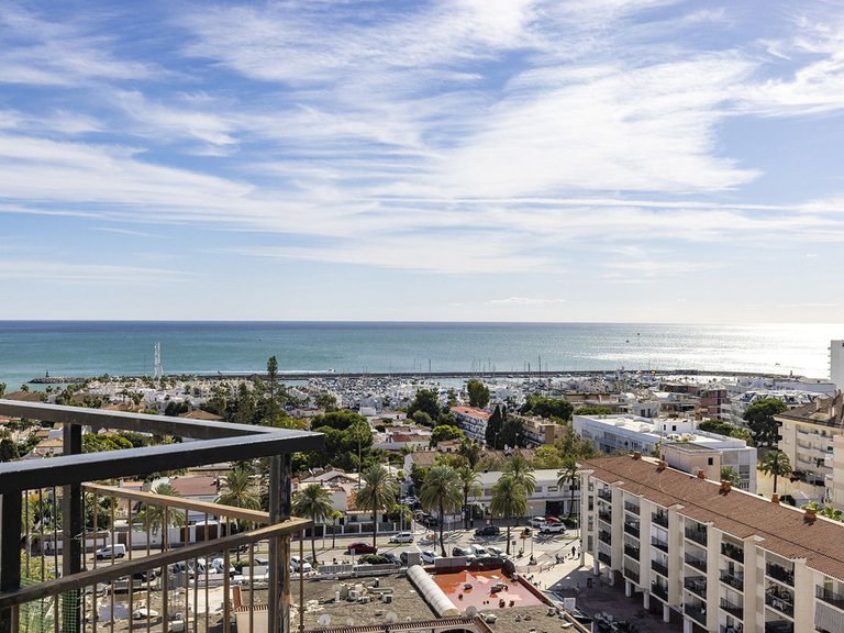 Apartment for Sale in Benalmadena Costa, Malaga 8