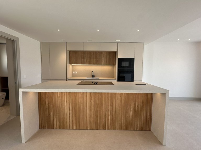 Villa for Sale in Torrequebrada, Malaga 10