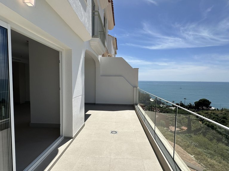 Villa for Sale in Torrequebrada, Malaga 22