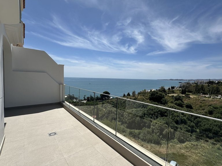 Villa for Sale in Torrequebrada, Malaga 23