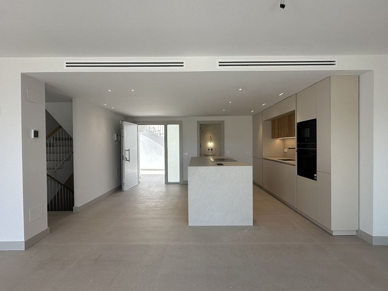 Villa for Sale in Torrequebrada, Malaga 30
