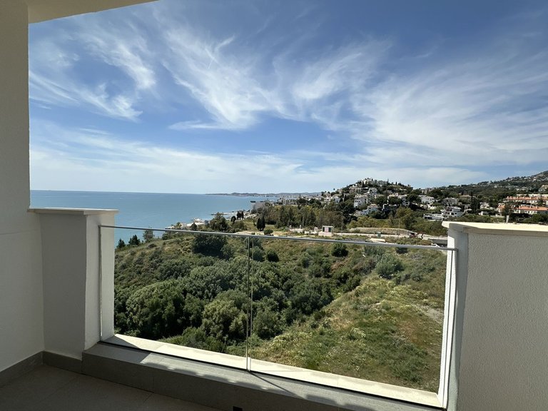 Villa for Sale in Torrequebrada, Malaga 40