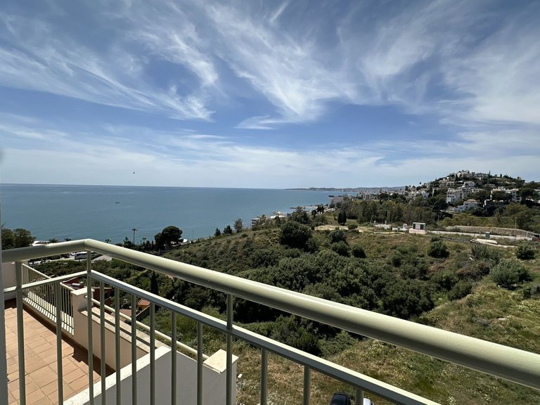 Villa for Sale in Torrequebrada, Malaga 61