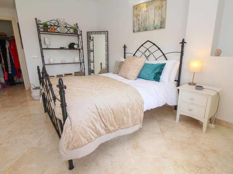 Apartment for Sale in La Mairena, Malaga 17