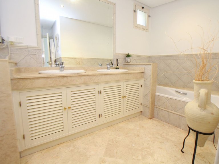 Apartment for Sale in La Mairena, Malaga 18