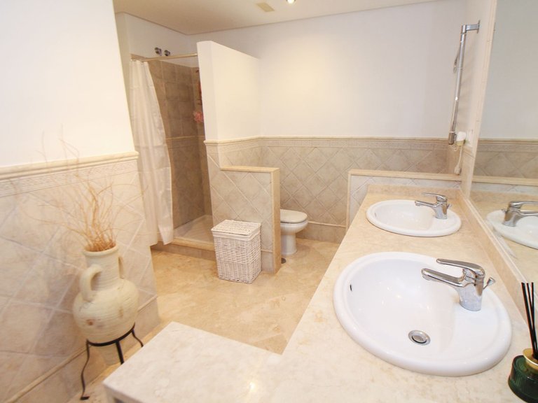 Apartment for Sale in La Mairena, Malaga 20