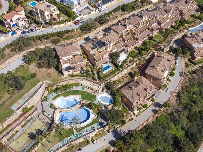 Apartment for Sale in La Mairena, Malaga 3