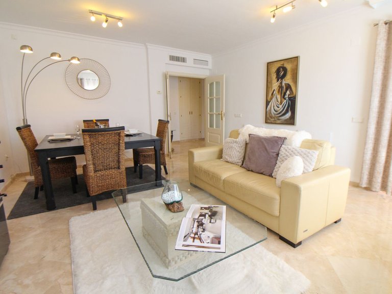 Apartment for Sale in La Mairena, Malaga 7