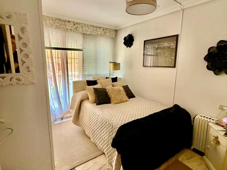 Villa for Sale in Benalmadena Costa, Malaga 20