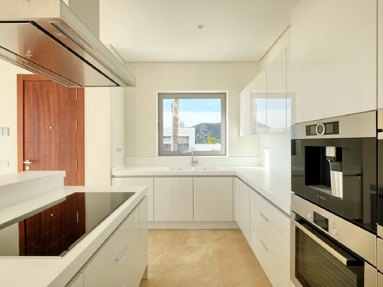 Villa for Sale in Benahavís, Malaga 5
