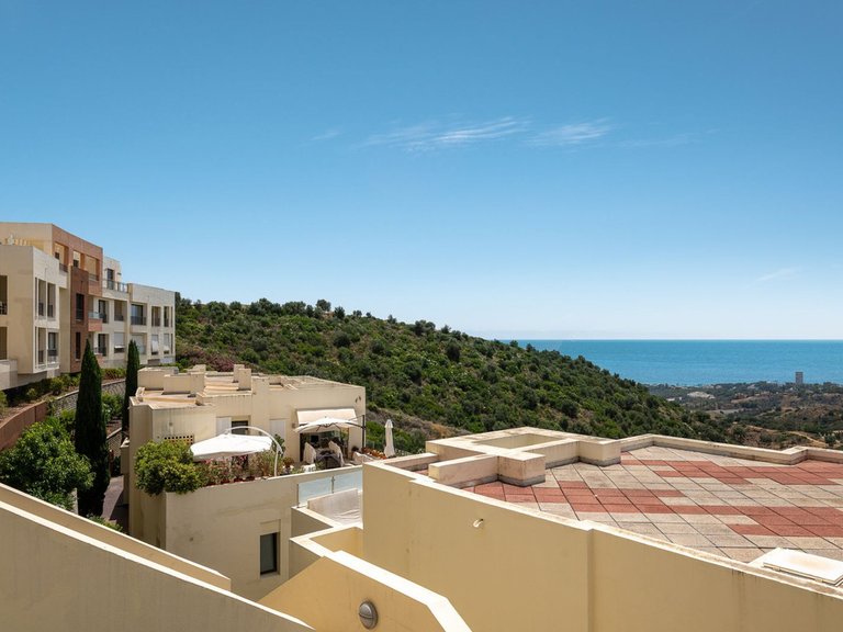 Apartment for Sale in Altos De Los Monteros, Malaga 23