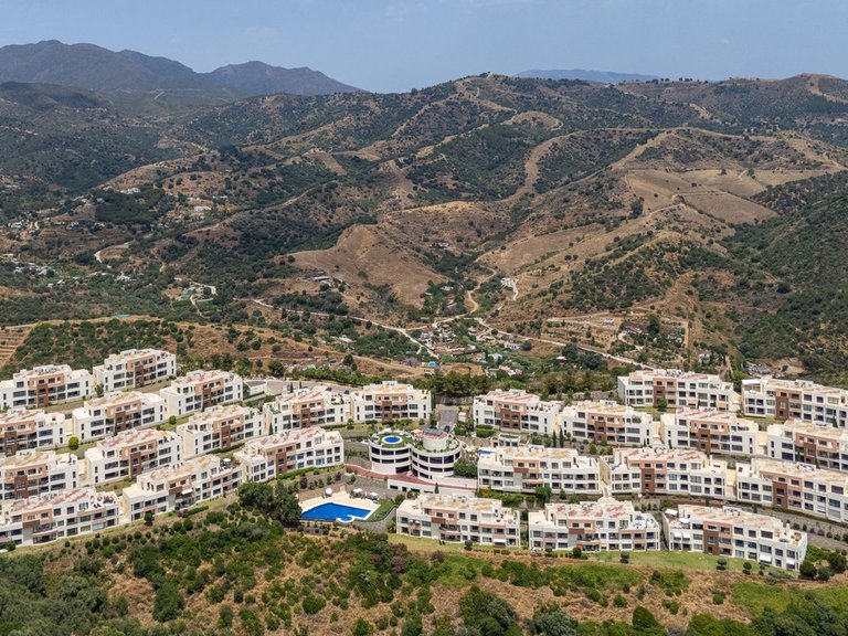 Apartment for Sale in Altos De Los Monteros, Malaga 24
