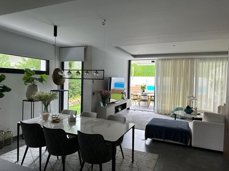 Villa for Sale in Puerto Banús, Malaga 4
