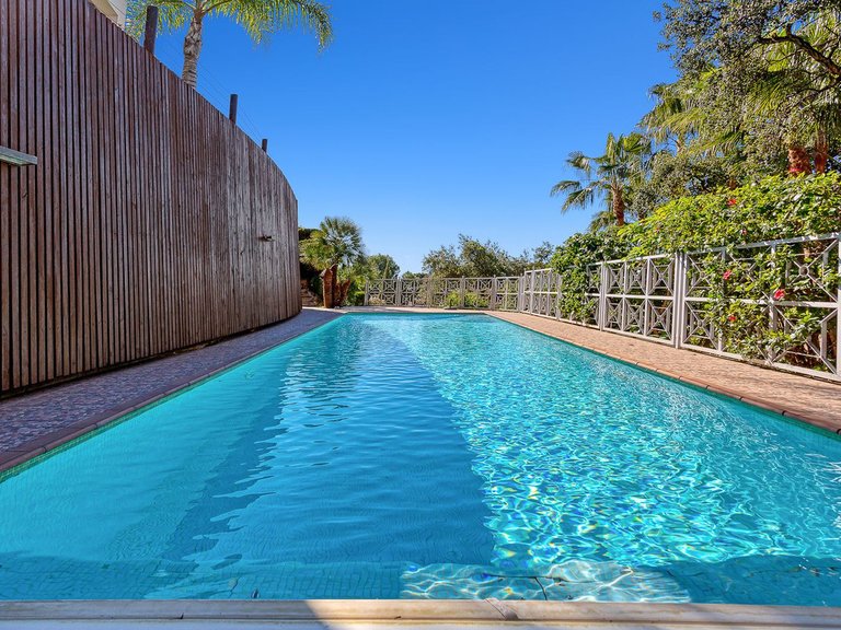 Villa for Sale in El Rosario, Malaga 25