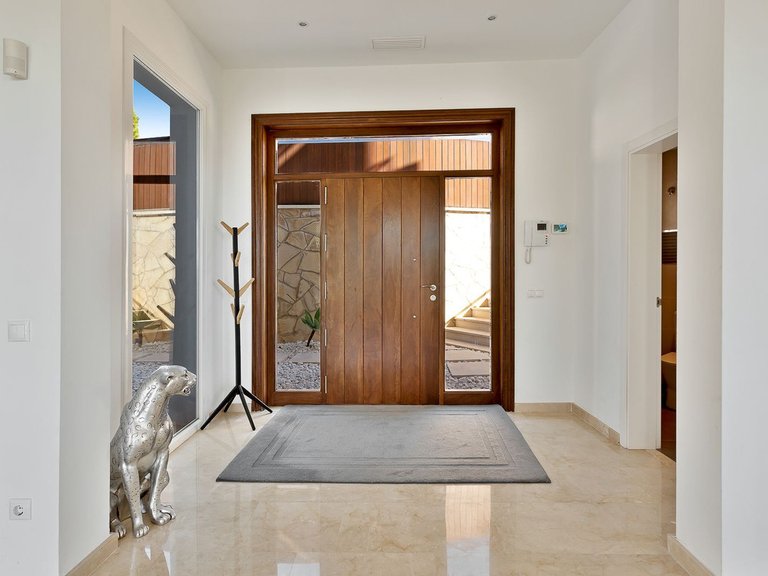 Villa for Sale in El Rosario, Malaga 4