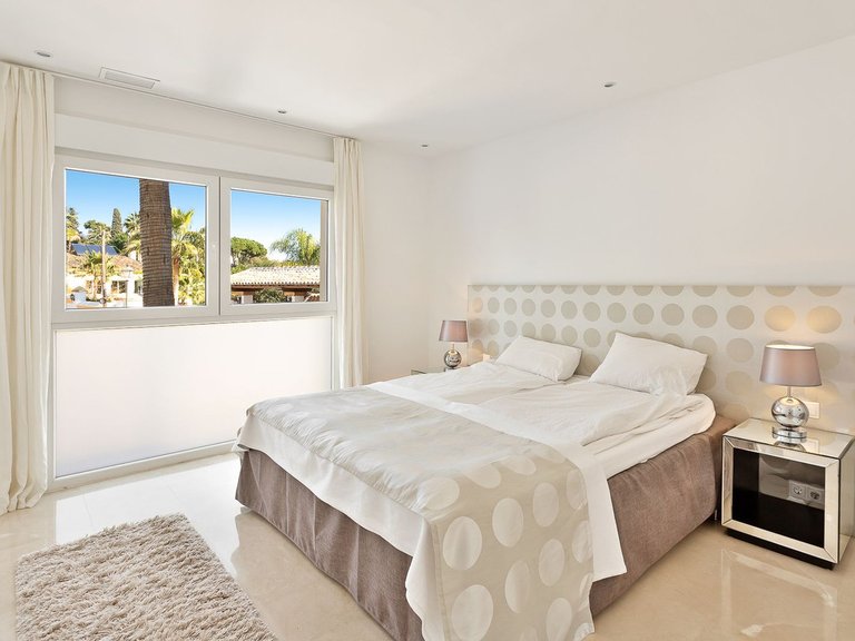 Villa for Sale in El Rosario, Malaga 48