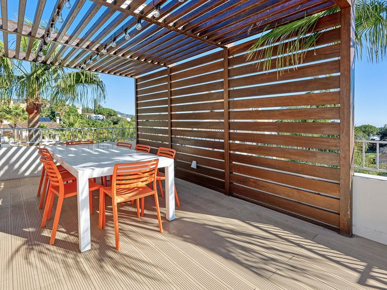 Villa for Sale in El Rosario, Malaga 57