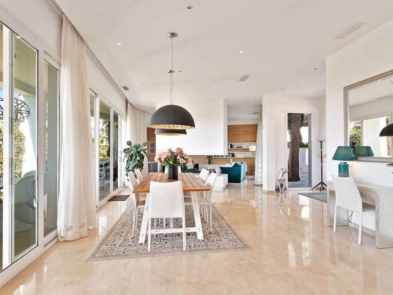 Villa for Sale in El Rosario, Malaga 8