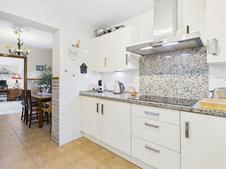 Villa for Sale in Estepona, Malaga 11