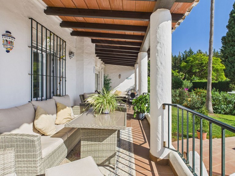 Villa for Sale in Estepona, Malaga 32