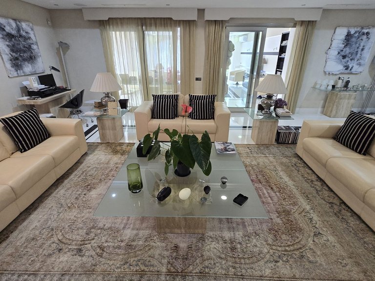 Apartment for Sale in Puerto Banús, Malaga 11