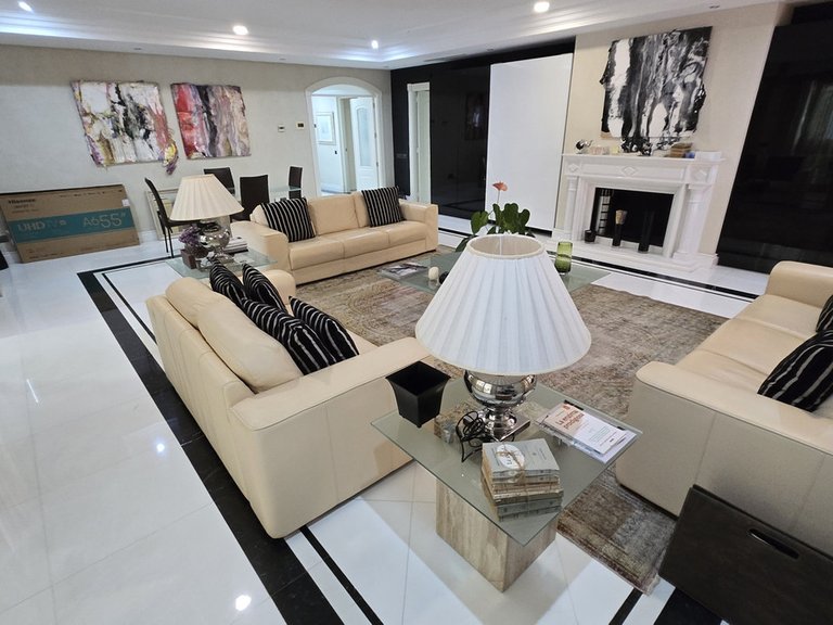 Apartment for Sale in Puerto Banús, Malaga 6