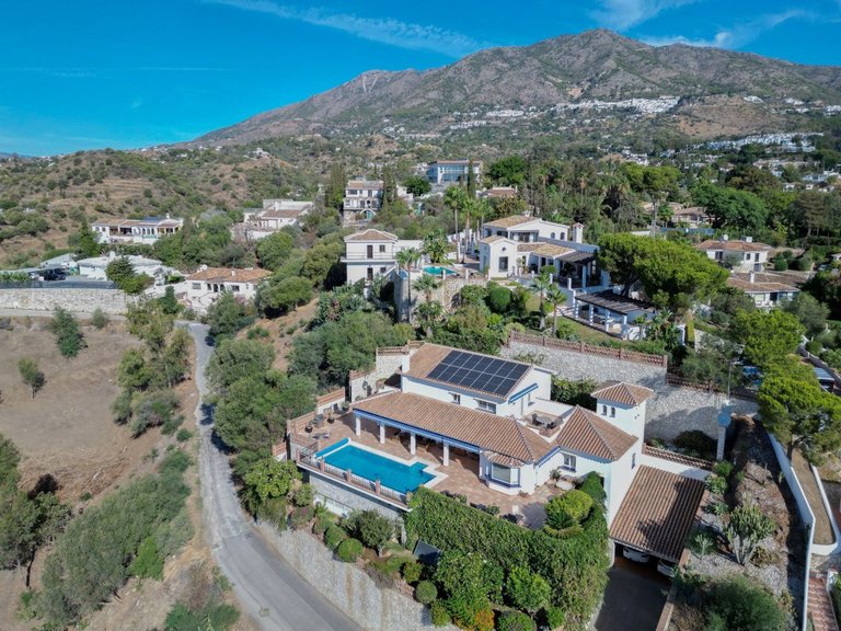 Villa for Sale in Mijas, Malaga 9