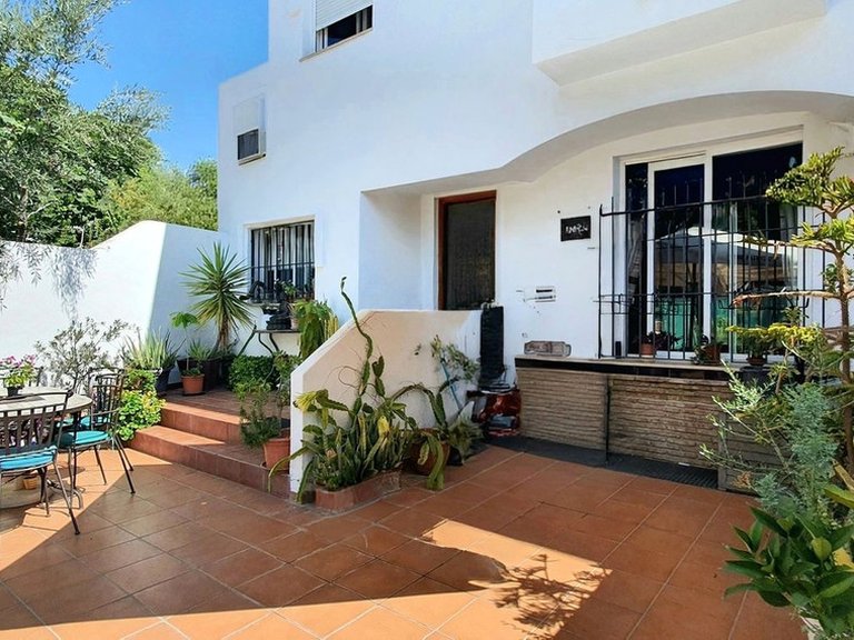 Villa for Sale in Fuengirola, Malaga 1