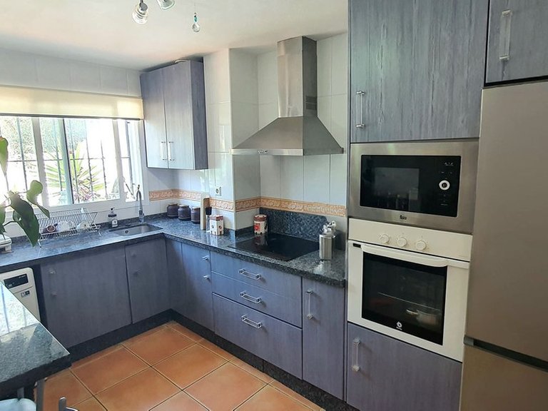 Villa for Sale in Fuengirola, Malaga 9