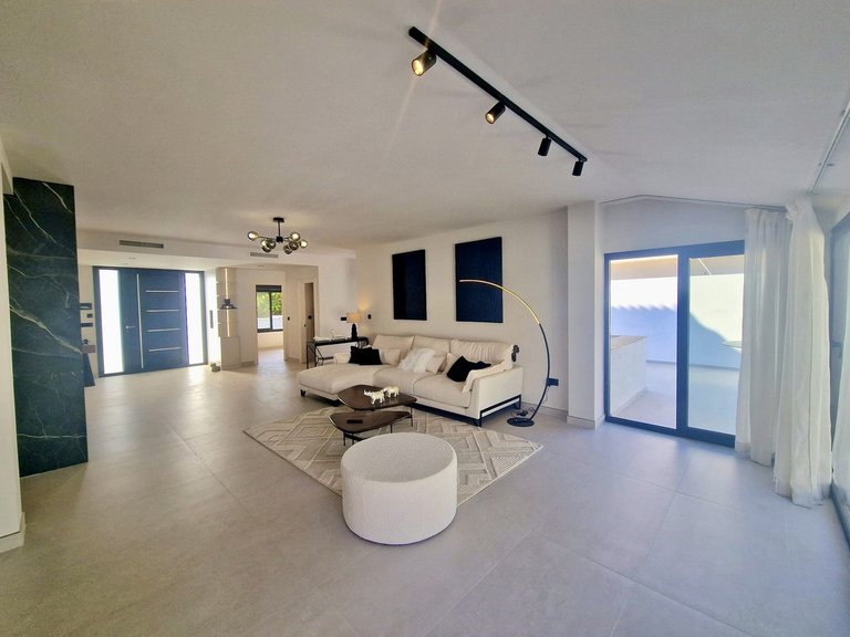 Villa for Sale in Marbella, Malaga 10