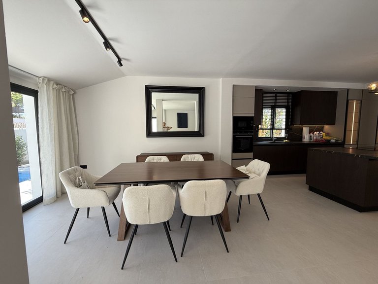 Villa for Sale in Marbella, Malaga 17