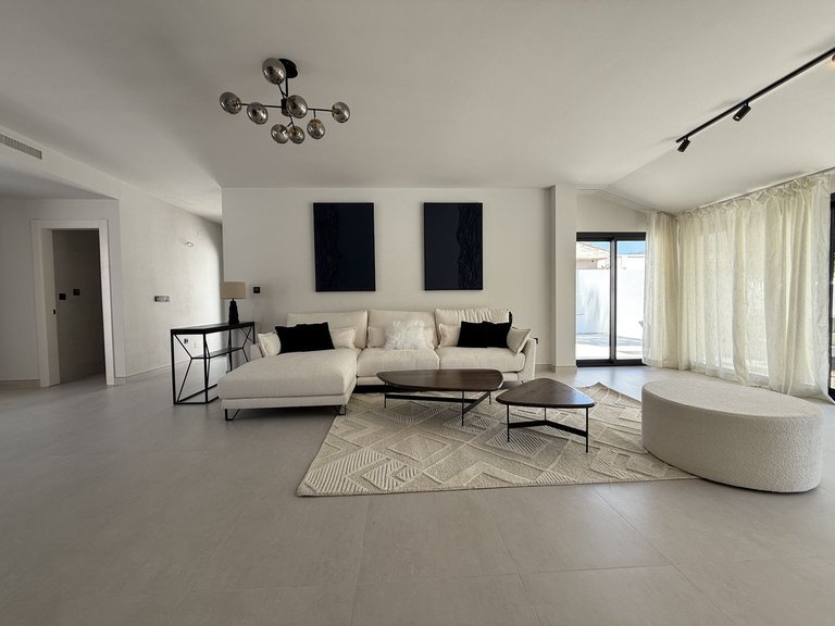 Villa for Sale in Marbella, Malaga 35