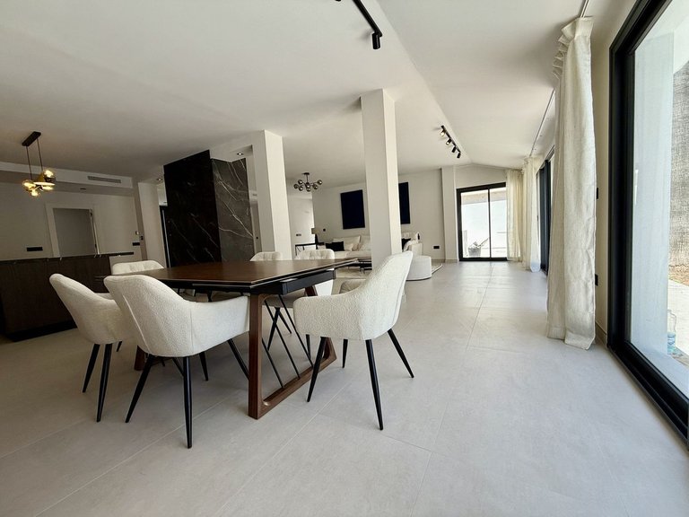 Villa for Sale in Marbella, Malaga 37