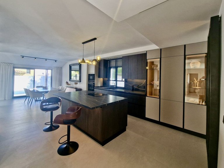 Villa for Sale in Marbella, Malaga 38