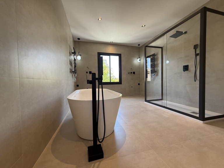Villa for Sale in Marbella, Malaga 51